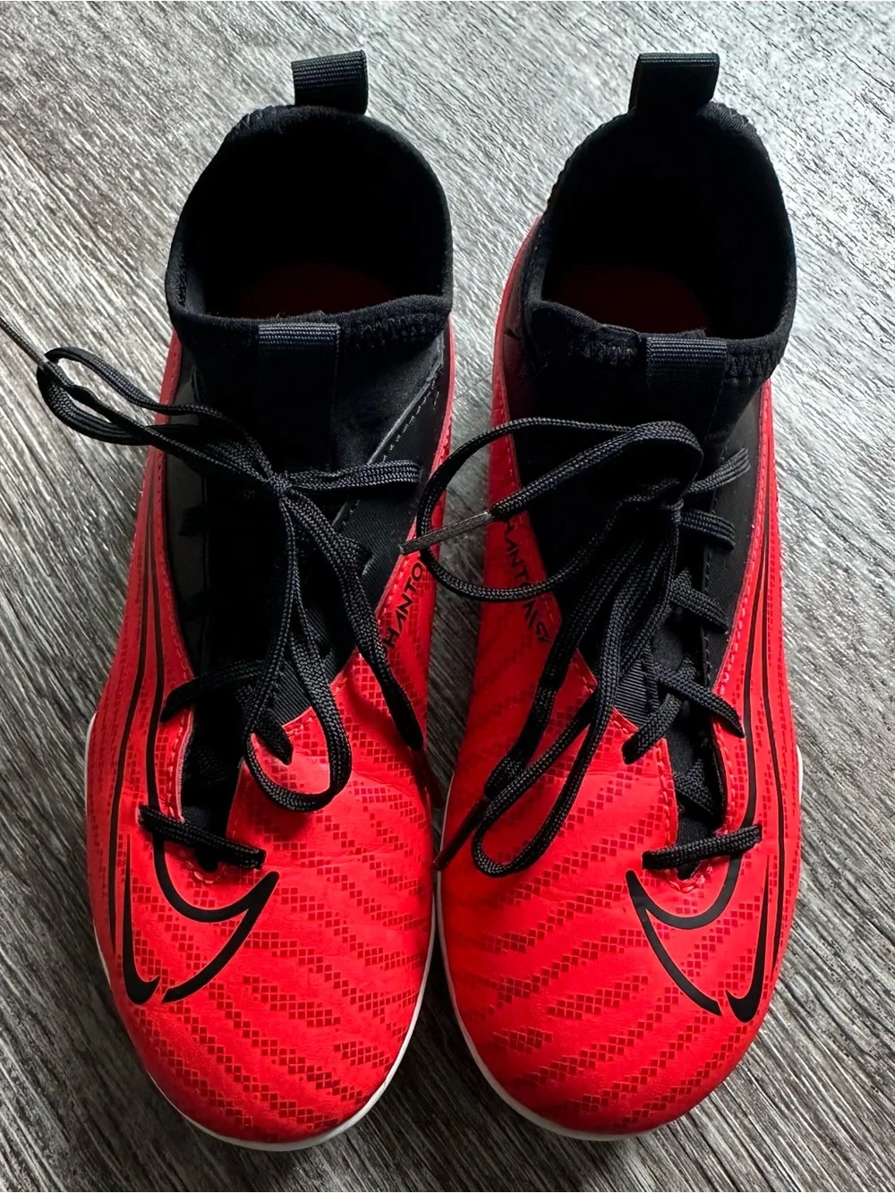 Nike JR Phantom GX Club DF FG Soccer Cleats ***Size 3Y Euro 35***